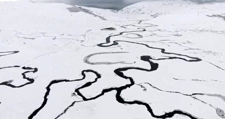 Menderesleri ile ünlü Perşembe Yaylası’nda kar güzelliği