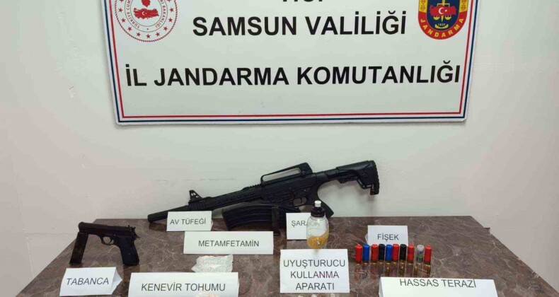 Samsun’da jandarmadan operasyon: Uyuşturucu ve silah ele geçirildi