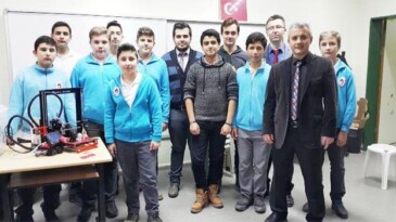 Ortaokul Öğrencileri 3D Yazıcıyla Tanıştılar